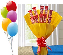 5 Air Filled balloons 10 Kitkat chocolate bouquet yellow wrap